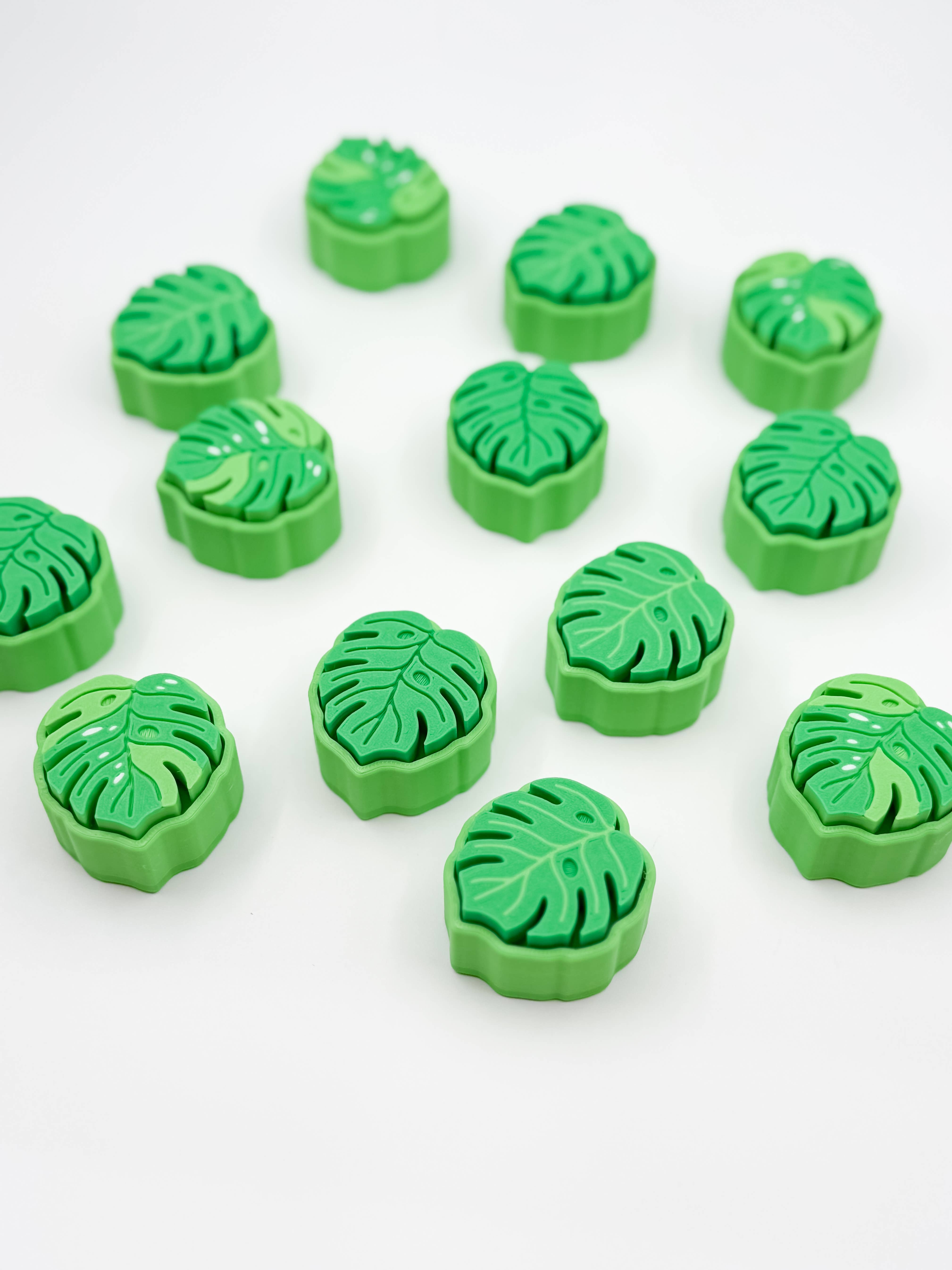 Lauren Ann Boutique & Designs - Wholesale Fidget Toy - Kids - 3D Printed Keyboard Clicker Fidgets – Monstera Leaf1