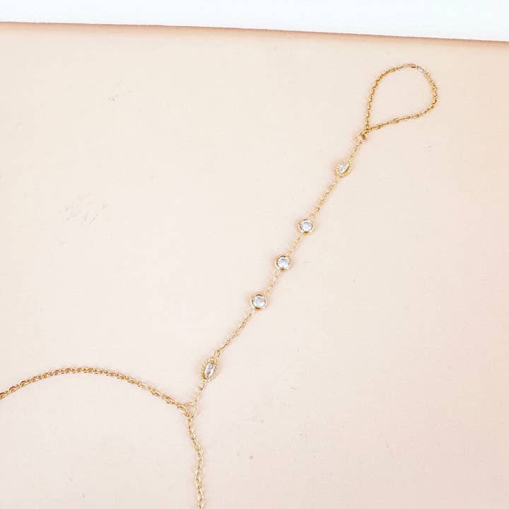 D Bijoux - Wholesale Wristlet - Strass chain hand bracelet in stainless steel3