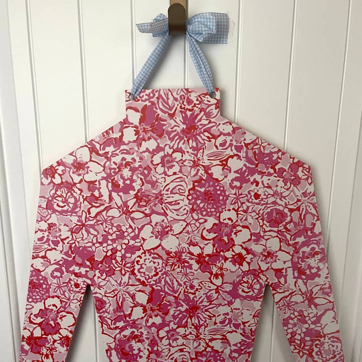 Jockey zijden paardenrennen roze deurhanger met bloemen voor wholesale door Barrel Down South