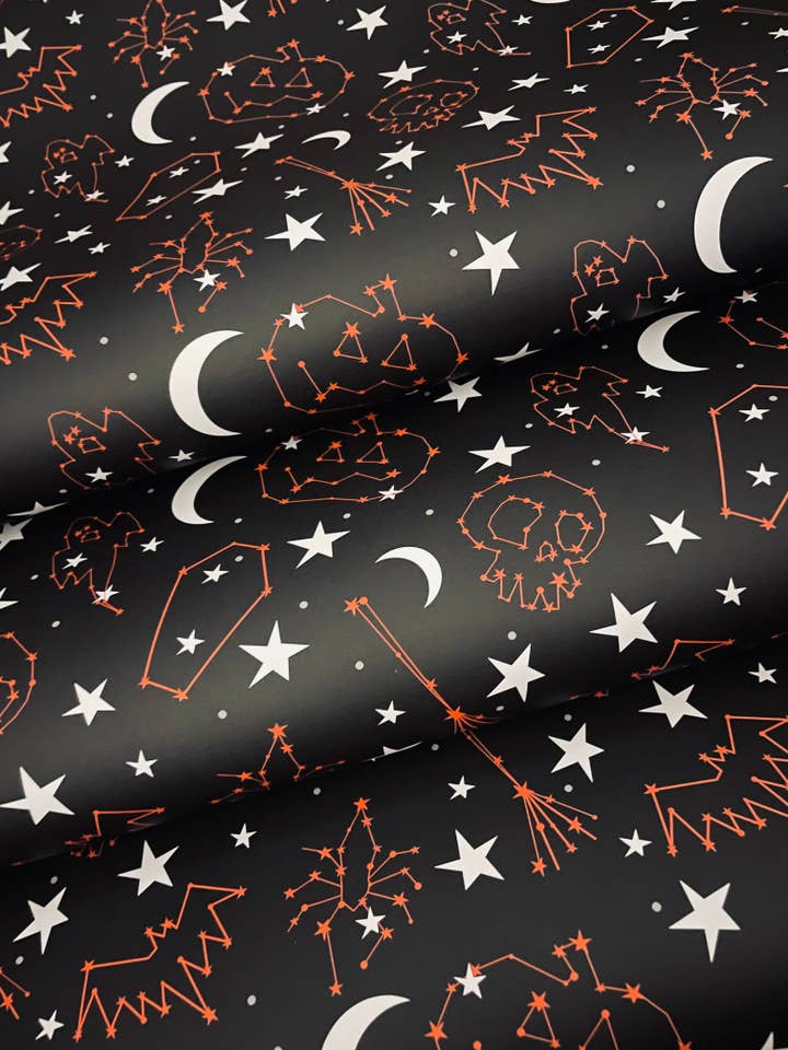 Papier cadeau Spooky Constellations pour la vente par Skelly Paper Co.