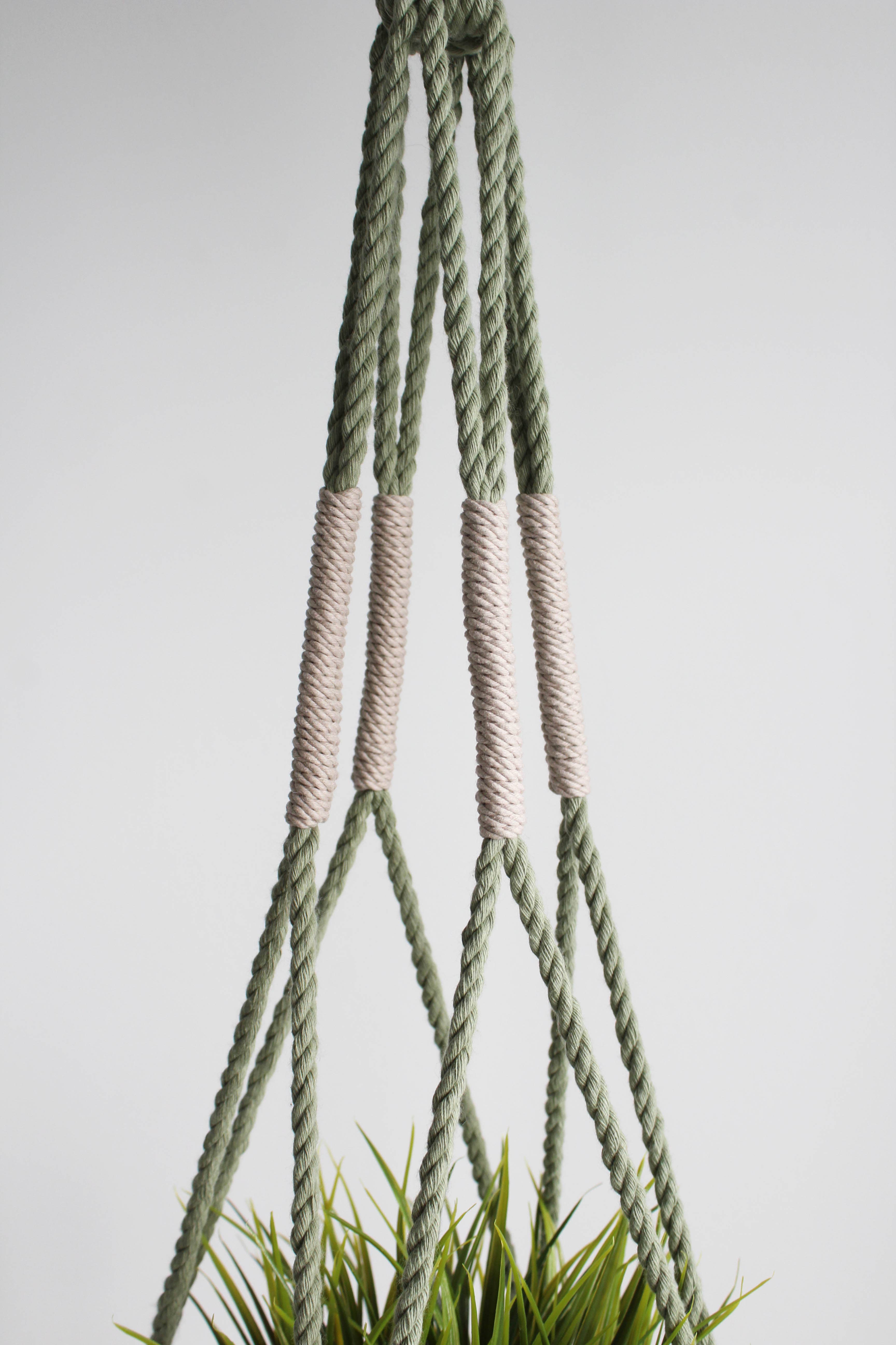 Freefille Market - Wholesale Hanging Planter - Macrame Plant Hanger, Hanging Planter, Sage1