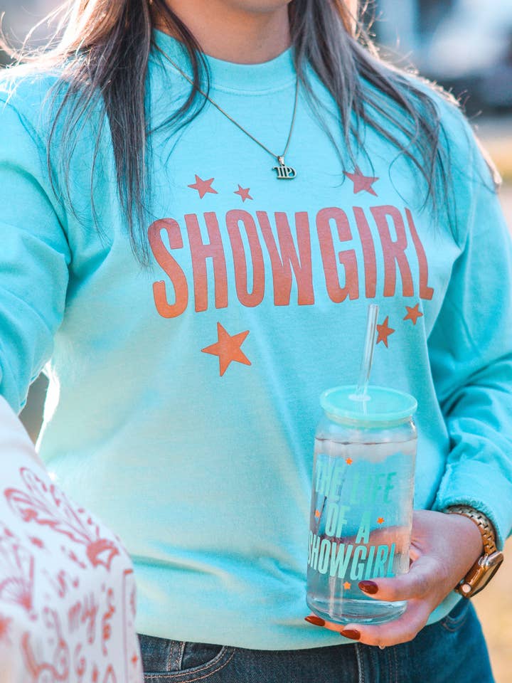Showgirl-T-Shirt für den Großhandel von Blush & Brim Co