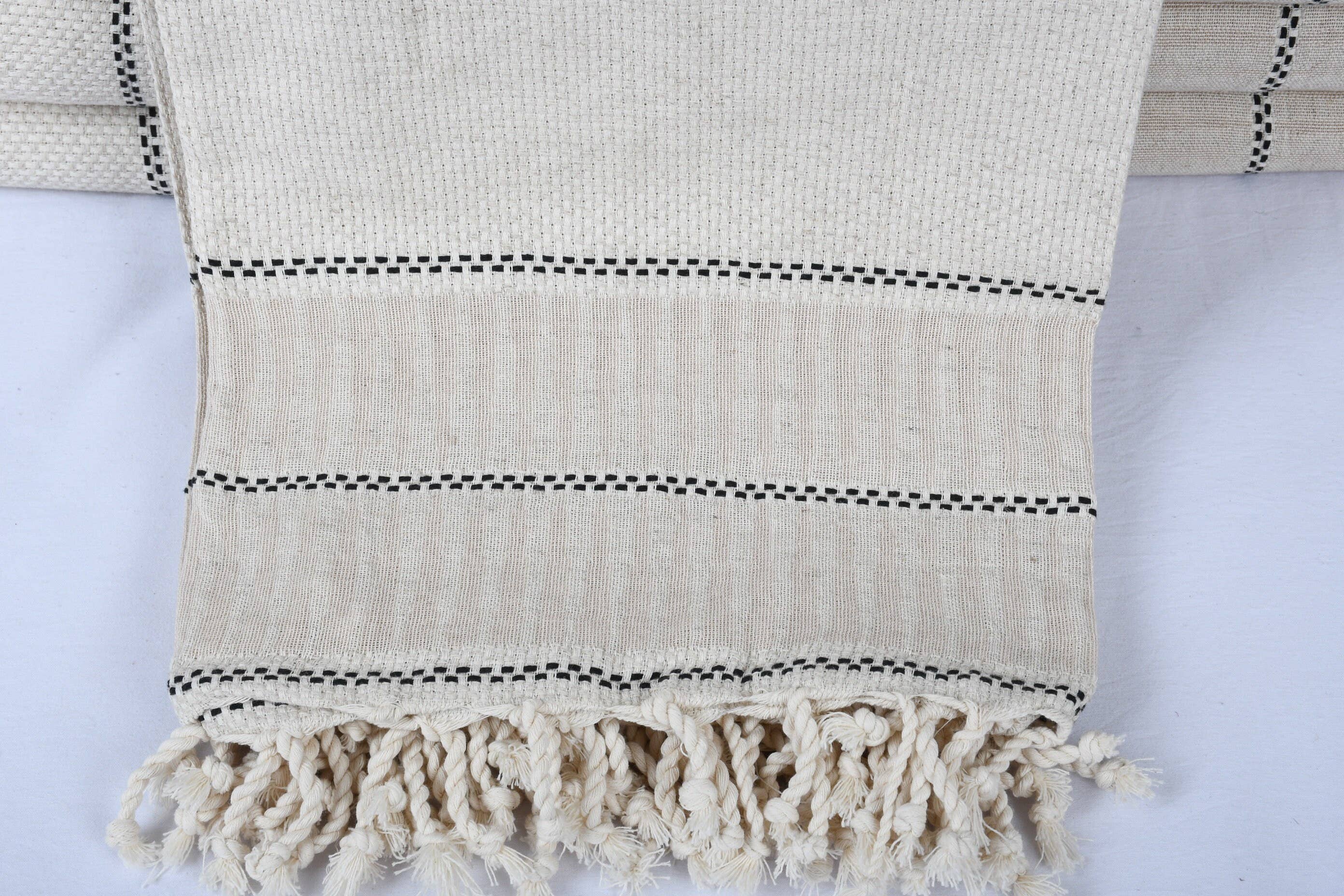 Organic Turkish Towels – wholesale Throw blanket – Wedding Gift Blankets, Elegant Light Beige Striped Throw1