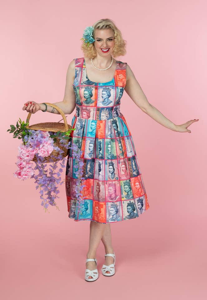 Dolly & Dotty - Vendita all'ingrosso Vestito - Donna - Abito a dondolo multicolore Amanda Queen Elizabeth con scollo rotondo6