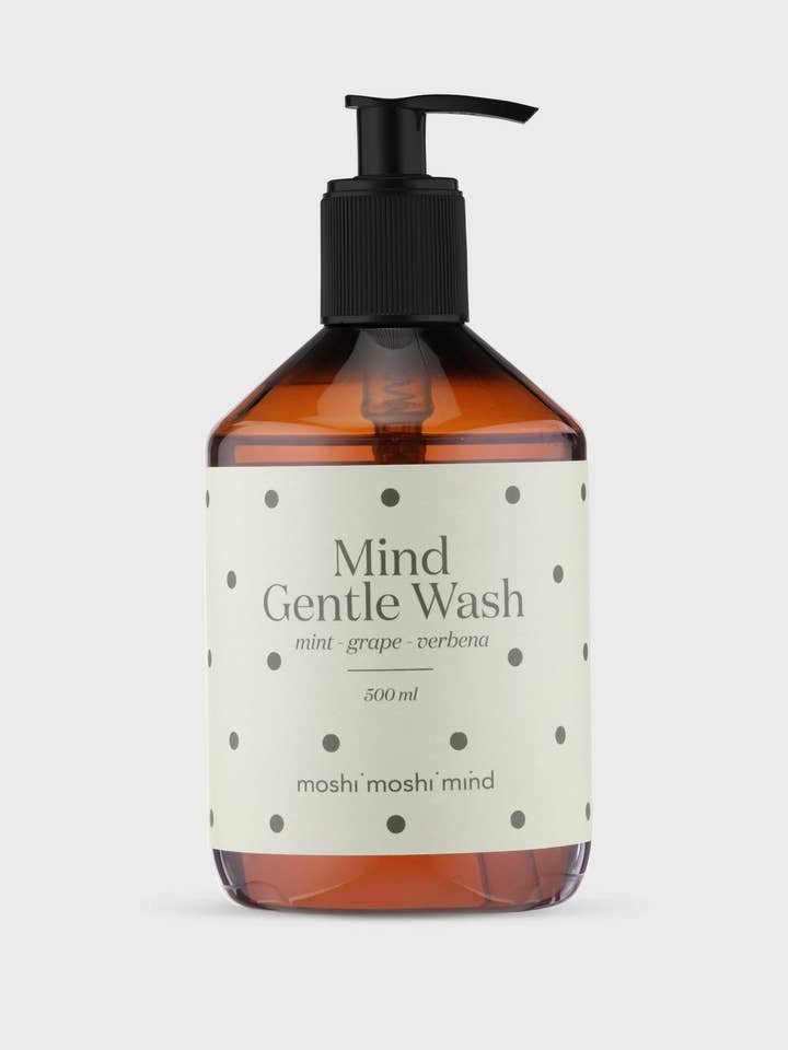 Mildes Handwaschmittel mit Duftnoten von Traube, Eisenkraut und Minze für den Großhandel von moshi moshi mind