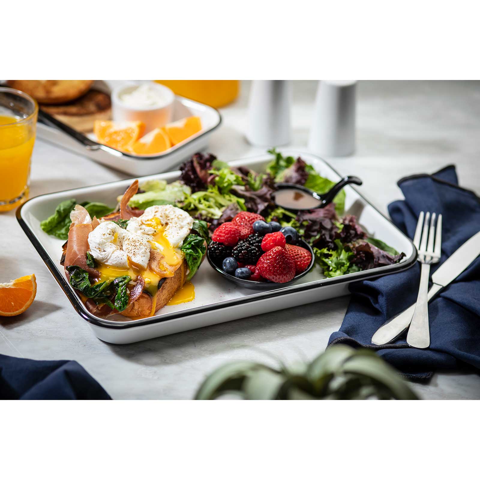 TableCraft Products Company - Wholesale Serving Tray - Canteen Collection Melamine Tray, White/Black, 13 x 9.5"5