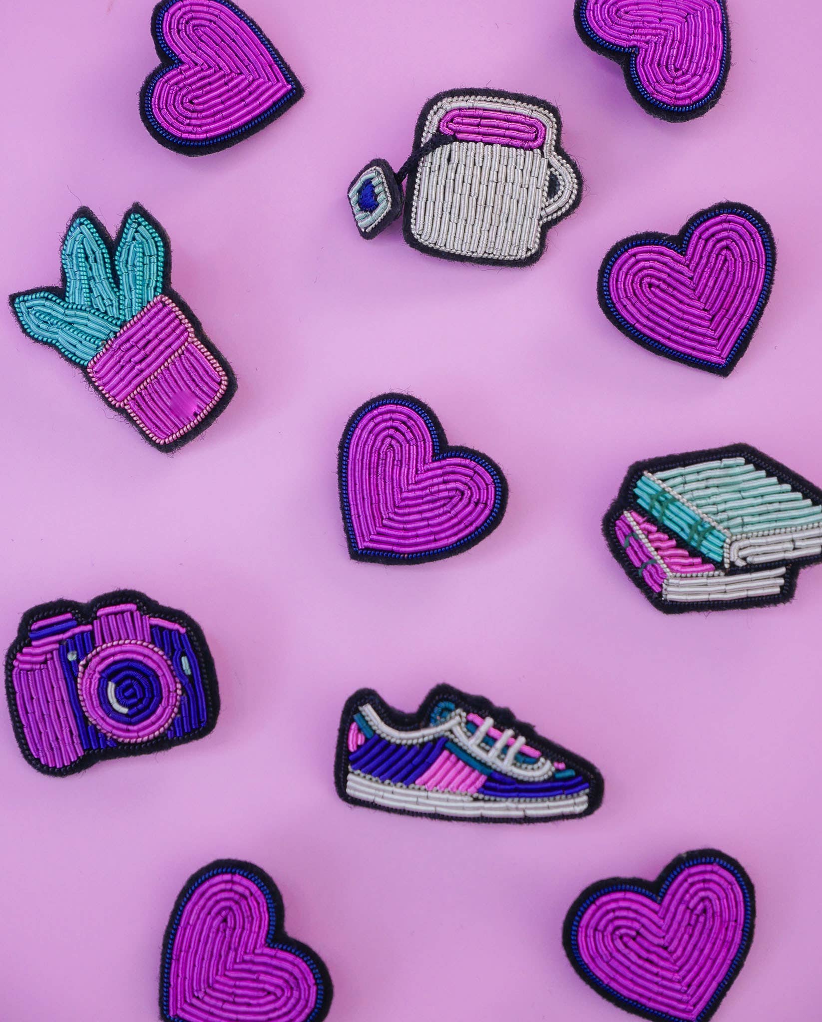 MALICIEUSE - Wholesale Brooch - Brooch Sneakers Addict3