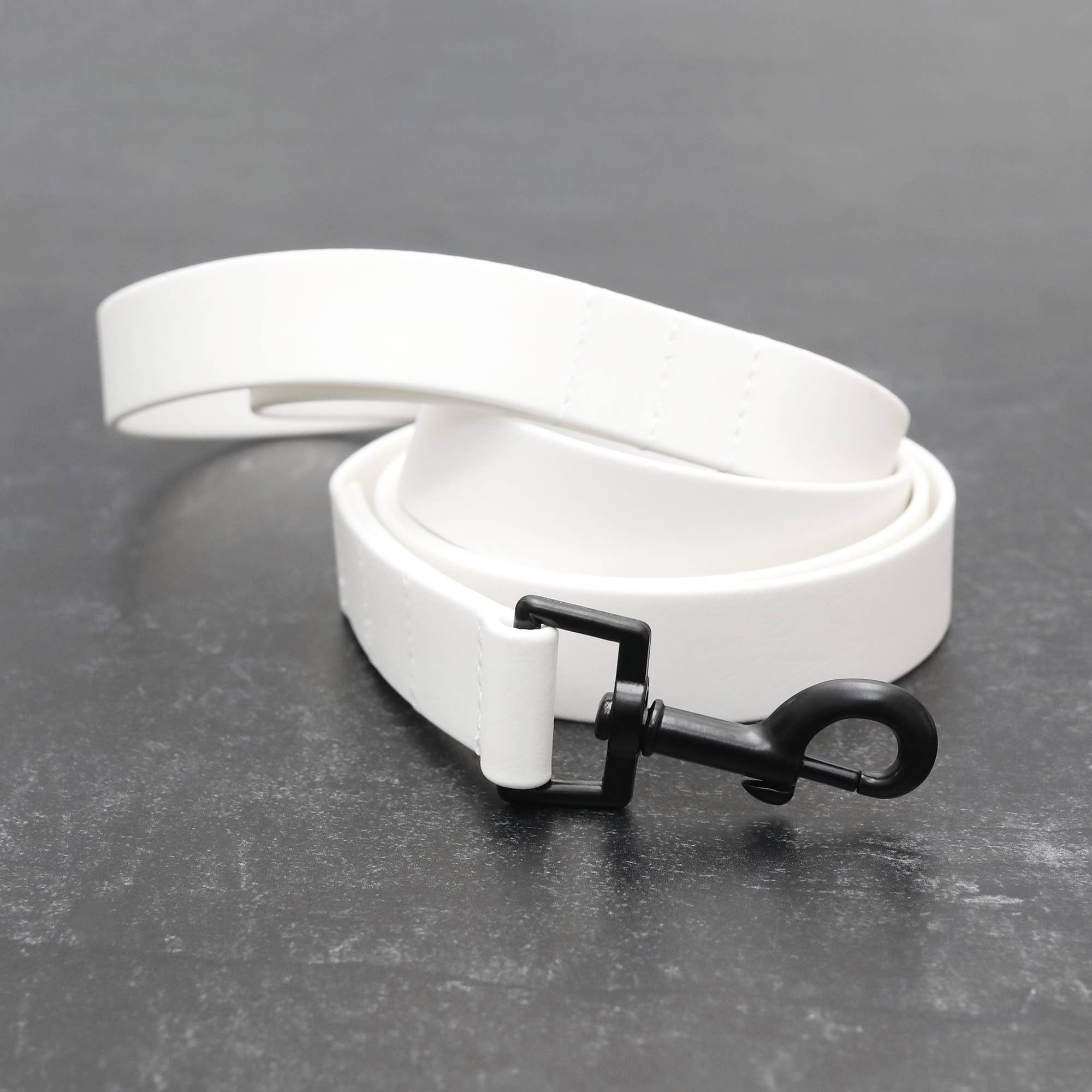 Mimi Green – wholesale Hundkoppel - Hund – Vattentät hundkoppel - Biothane sydd15