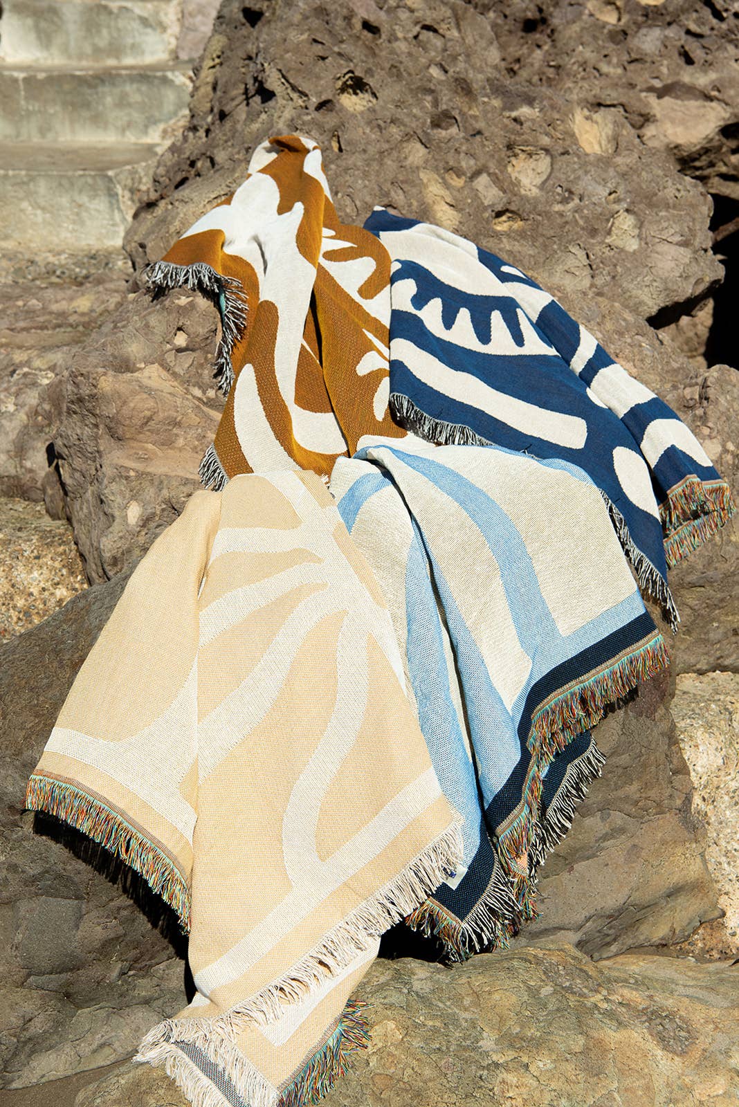 Sundream - Wholesale Throw Blanket - Horizon Heritage Woven Throw - Ocean1