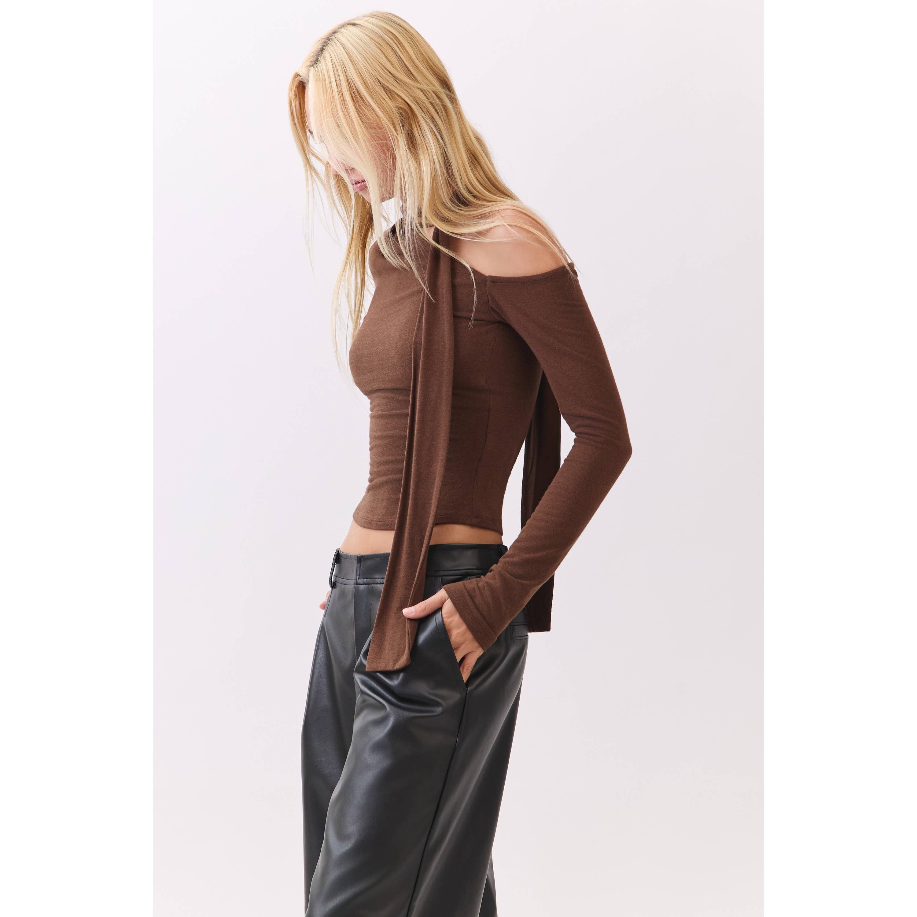 Honey Mango - Wholesale T-Shirt - Women's - Asymmetric Neckline Knit Top7