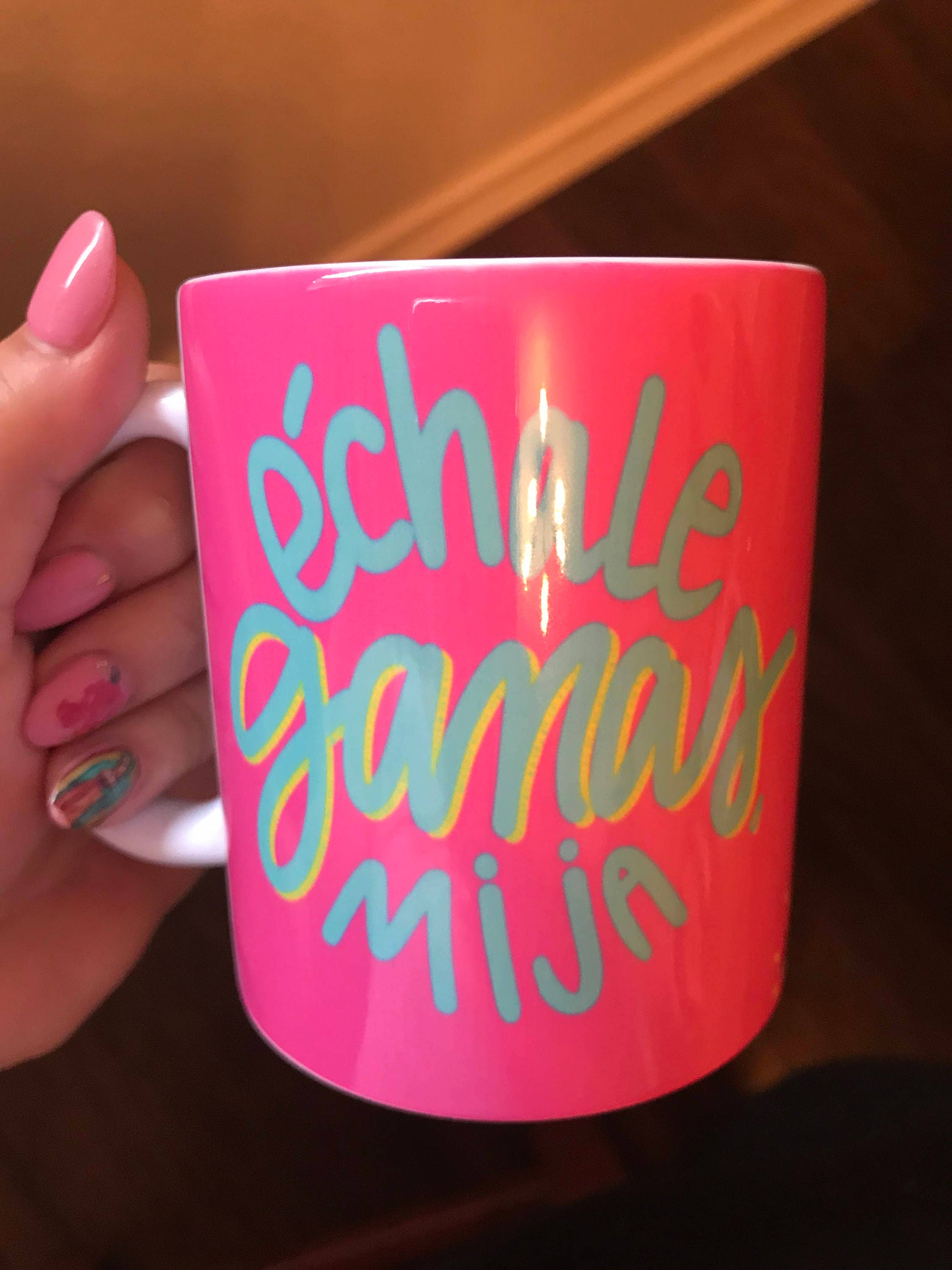 Very That - Vendita all'ingrosso  - Tazza Echale Ganas in ROSA! di Very That | Tazza a Colori | Chingona2