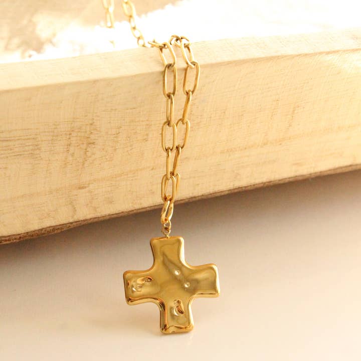 Sweet Three Designs - Wholesale Pendant/Charm Necklace - Iconic Riviera Necklace0