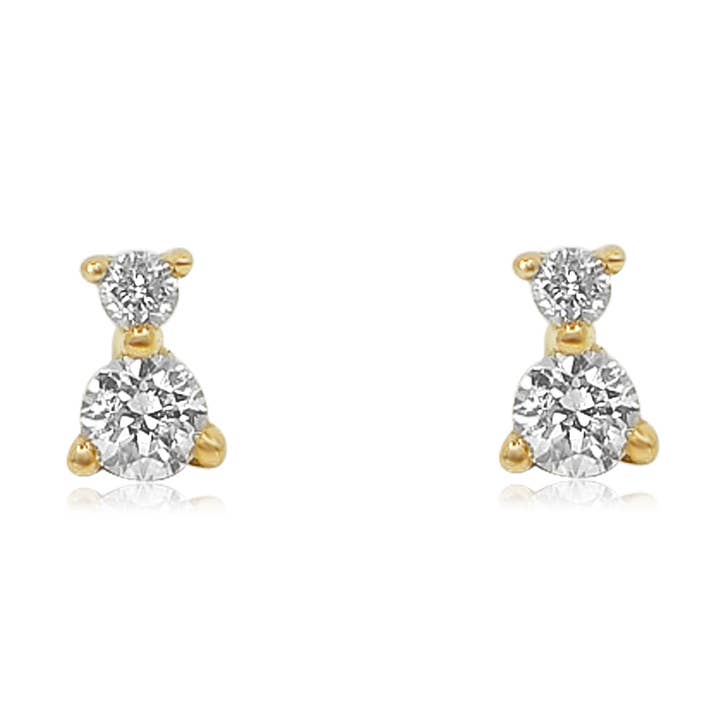 Oorstekers met dubbele diamantjes voor wholesale door Monisha Melwani Jewelry