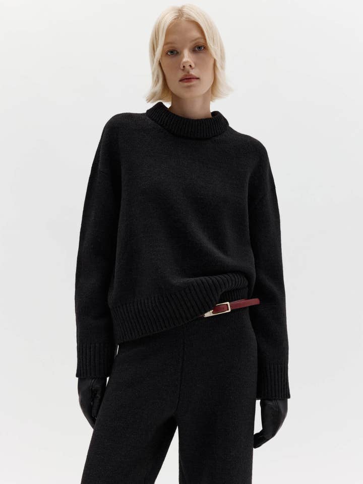 Maglione a girocollo con polsini Nidea per la vendita all'ingrosso da parte di Nenya Fashion Limited