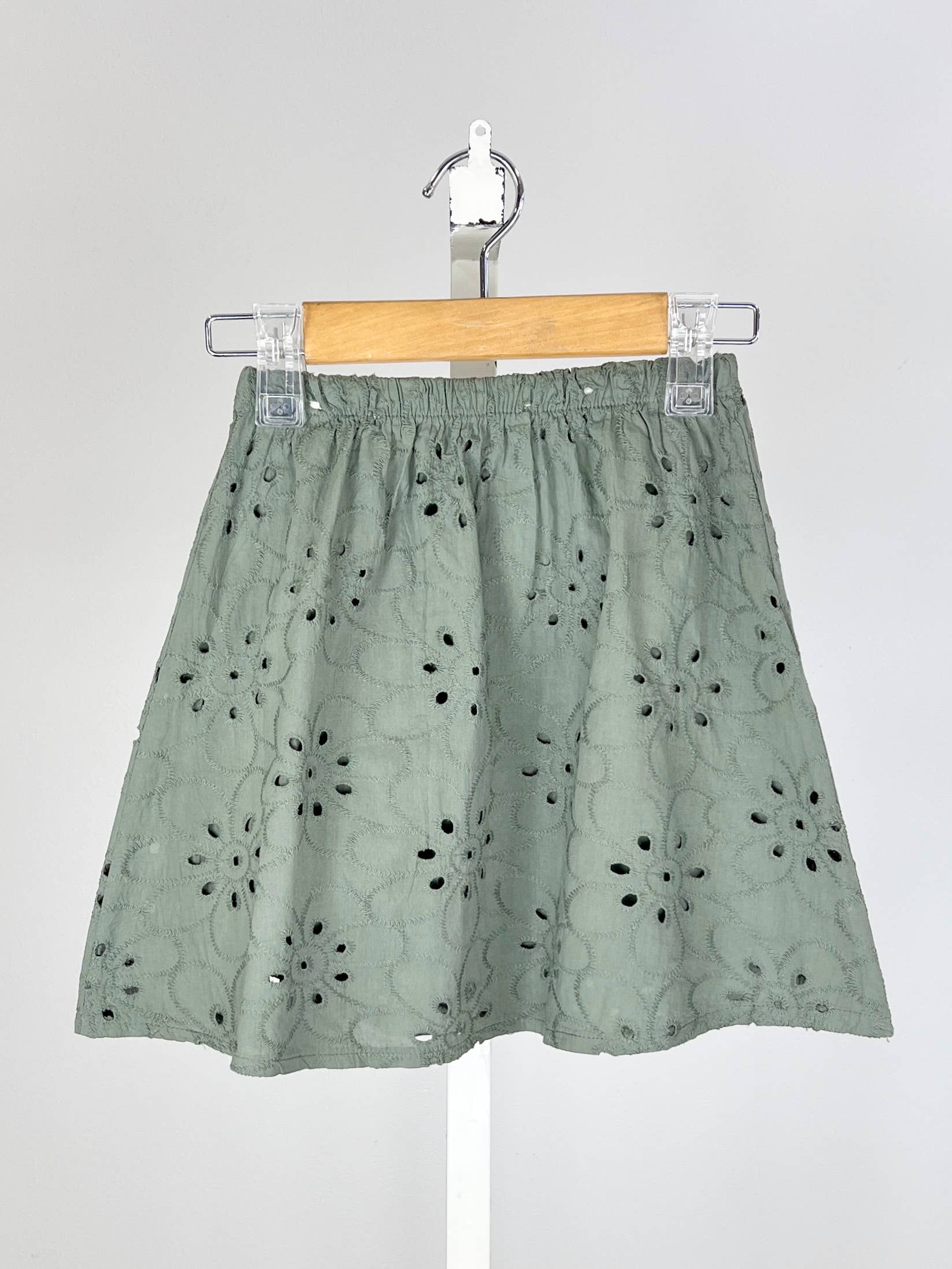 MINI MIGNON PARIS – wholesale Skirt – Kids – English embroidery cotton skirt for girls7