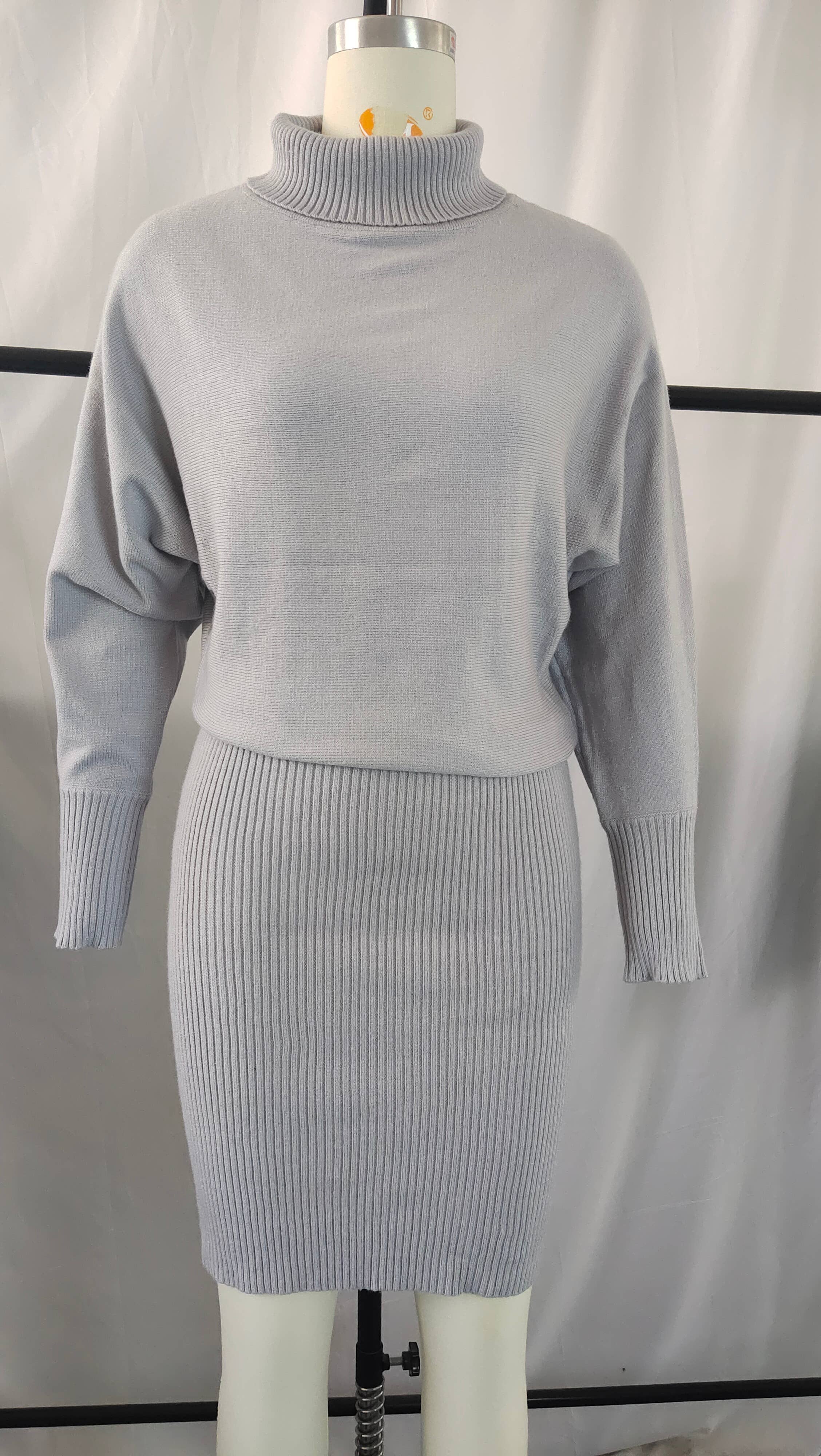 HIDDENBRAND - Wholesale Dress - Women's - Turtleneck ribbed knit sweater midi dress15