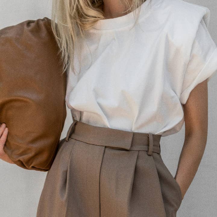 Urban White Short Sleeves T-Shirt Top for wholesale on Faire4