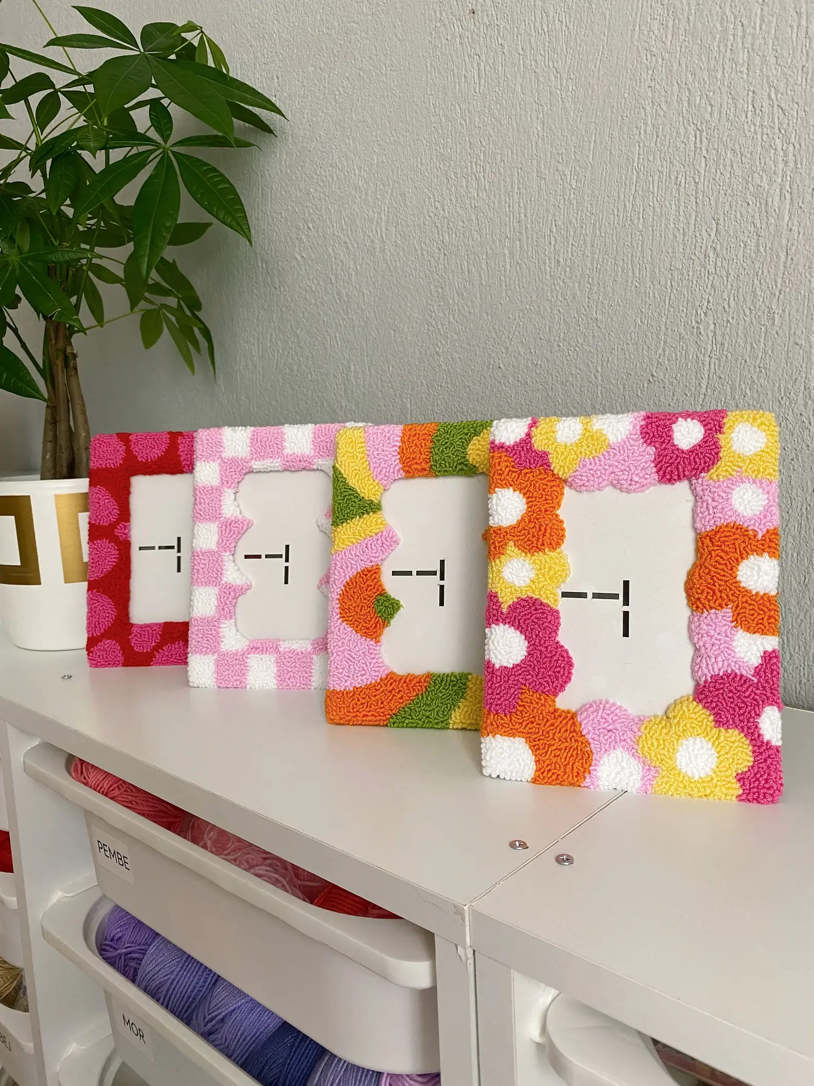 Mudita Rug Studio – wholesale Bildram – Handgjorda ramar med punch needle-teknik7