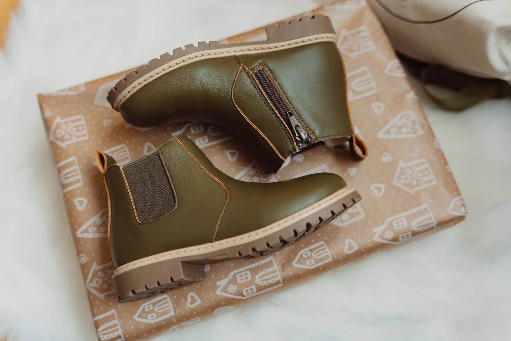 BabyMocs - Wholesale Rain Boots - Kids - Little Explorer Boots11