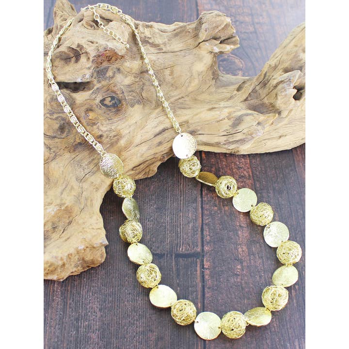 Suzie Blue – wholesale Link & chain necklace – MESH BALL & BEATEN DISC NECKLACE