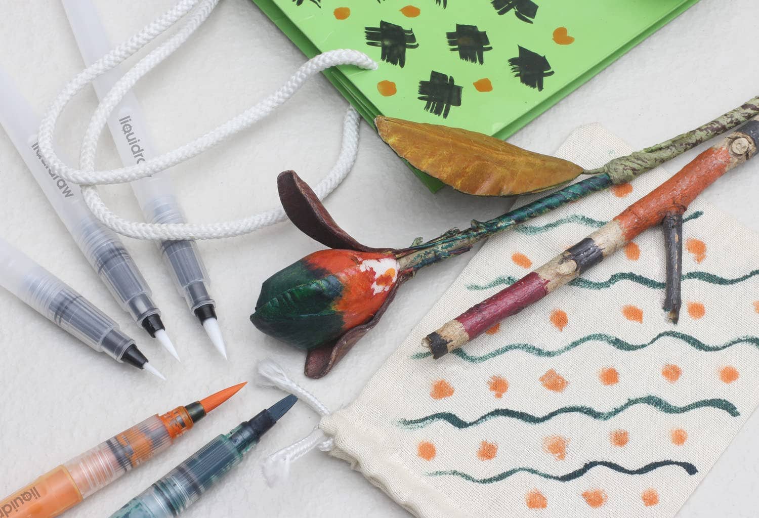 Liquidraw - Wholesale Pen - Liquidraw Watercolour Brush Pens Set of 3 Refillable Long Tank Ink and Water Brush Pens For Paints, Artists, Painting, Calligraphy & Lettering4