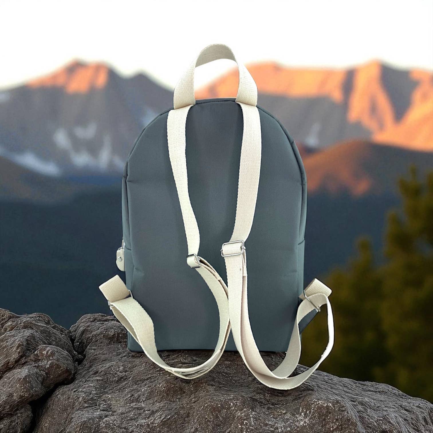 Emmanuel Création - Wholesale Cooler/Cooler Bag - Insulated backpack, "Brooklyn" gray1