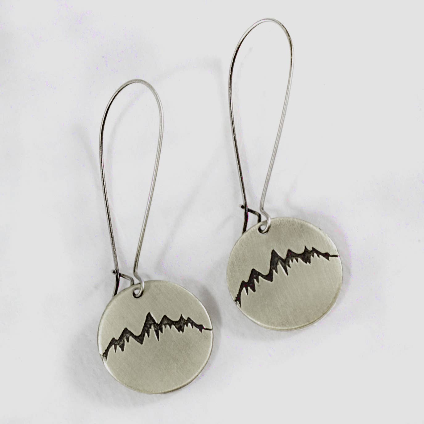 Daphne Lorna - Wholesale Hangende/ronde oorbellen - Snowcap oorbellen5