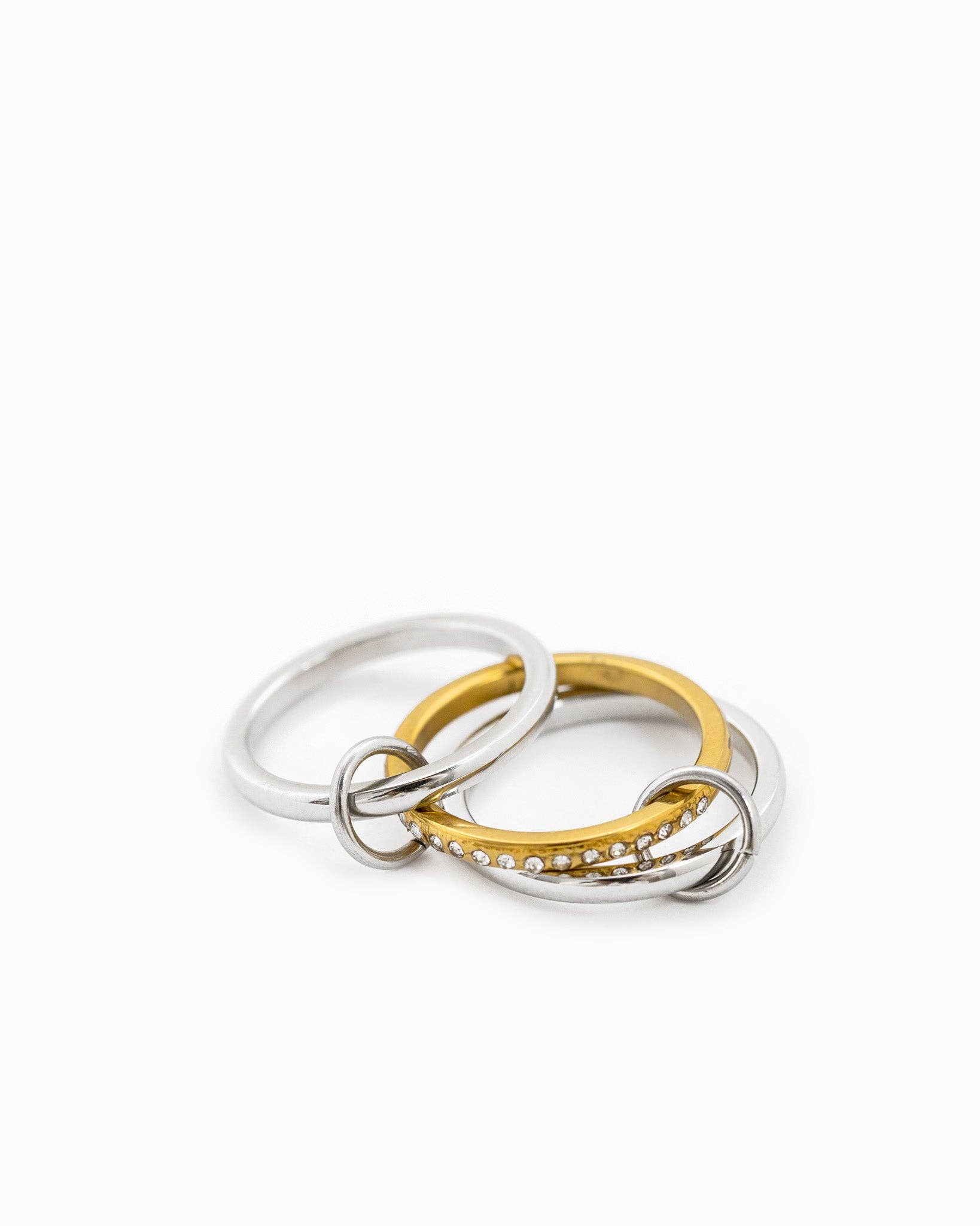 Sessori – wholesale Band/stacked ring – Stainless Two-Tone Interlocking CZ Ring1