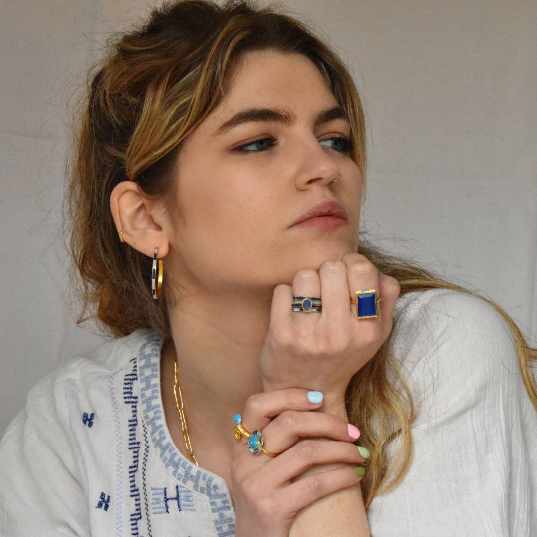 Gem Bazaar Jewellery - Venta al por mayor Anillo de banda/apilable - Anillo Tutti Frutti con Calcedonia Azul Oscuro y Esmalte Marino6