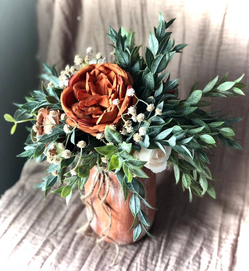 The Little Rustic Farm - Wholesale Artificial Flowers - Terracotta centerpiece for table1