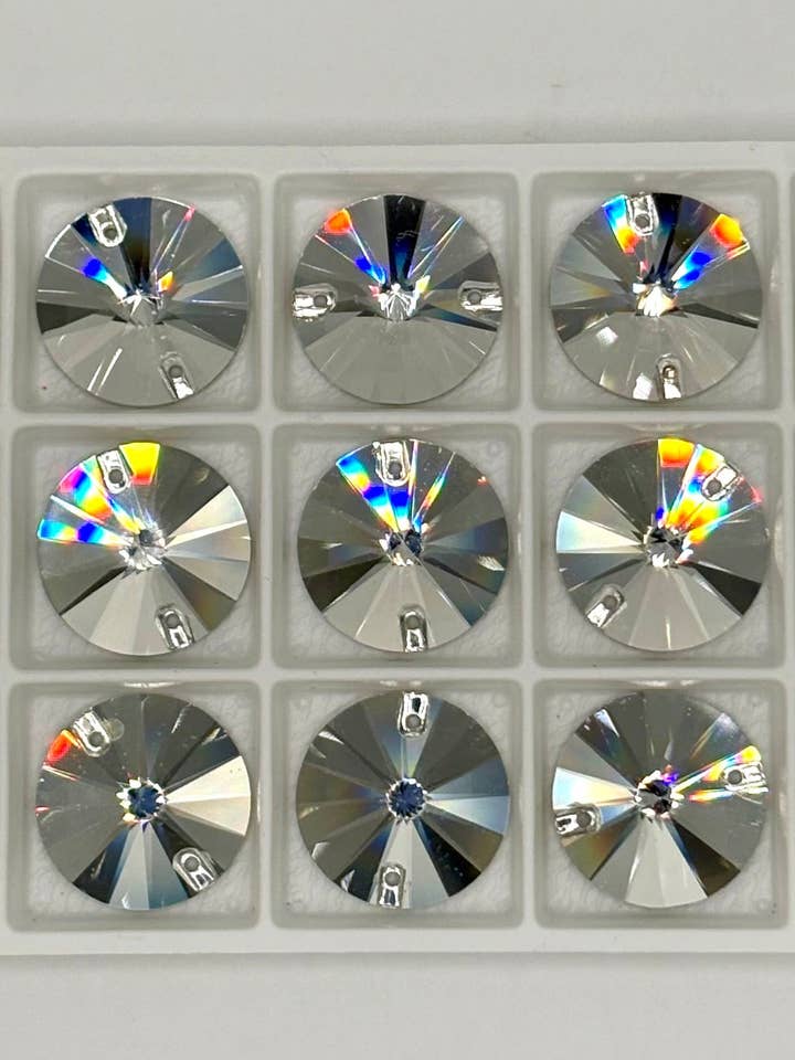 Rivoli Strasspaket - 20 mm - 15 stycken - Klar med silverfärgad baksida för wholesale av Appliques with Glitz