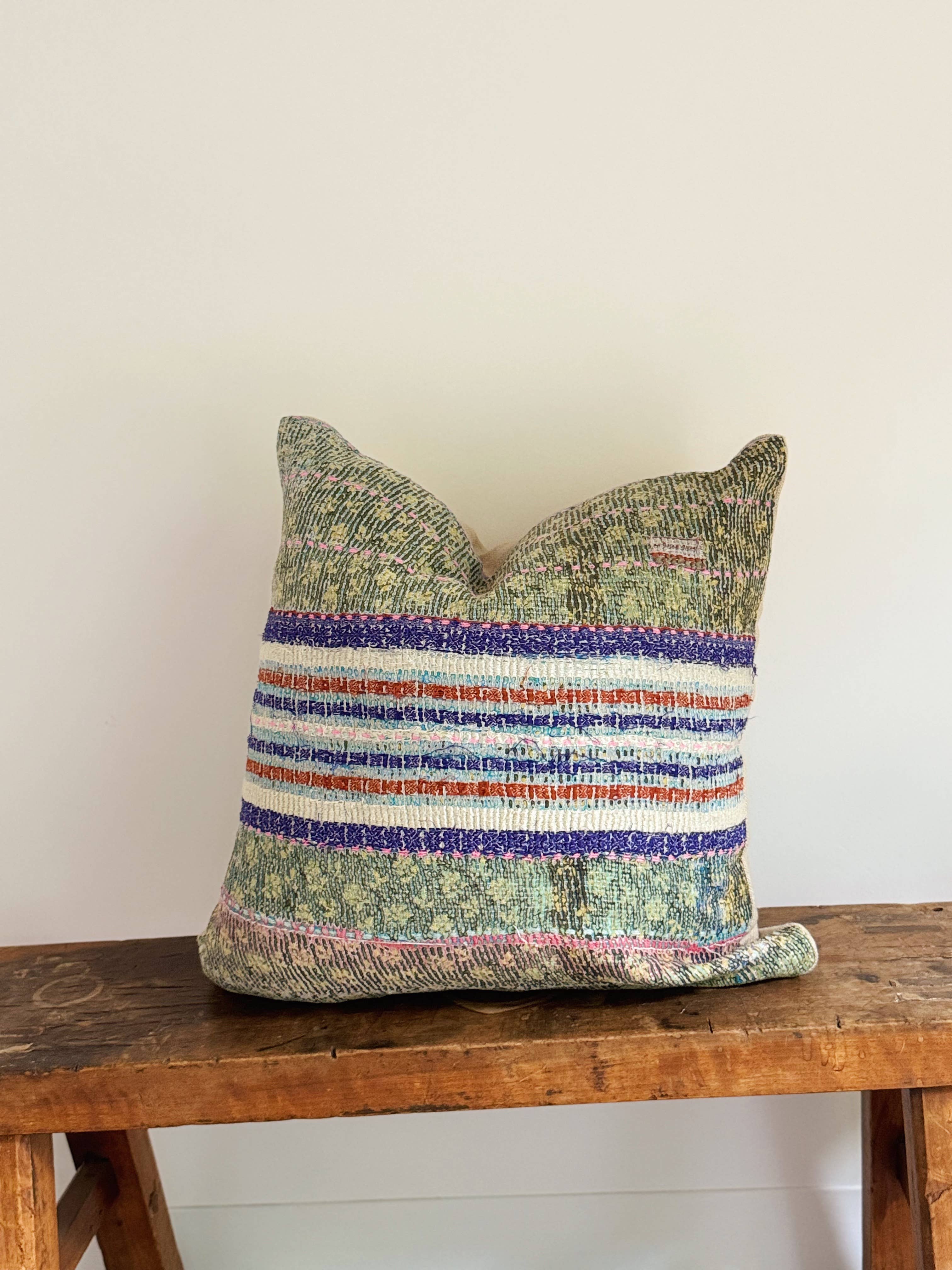 Aloka Home - Wholesale Throw Pillow Cover - Isolde 20x20 Pillow Cover Only *SOLD WITHOUT INSERT*