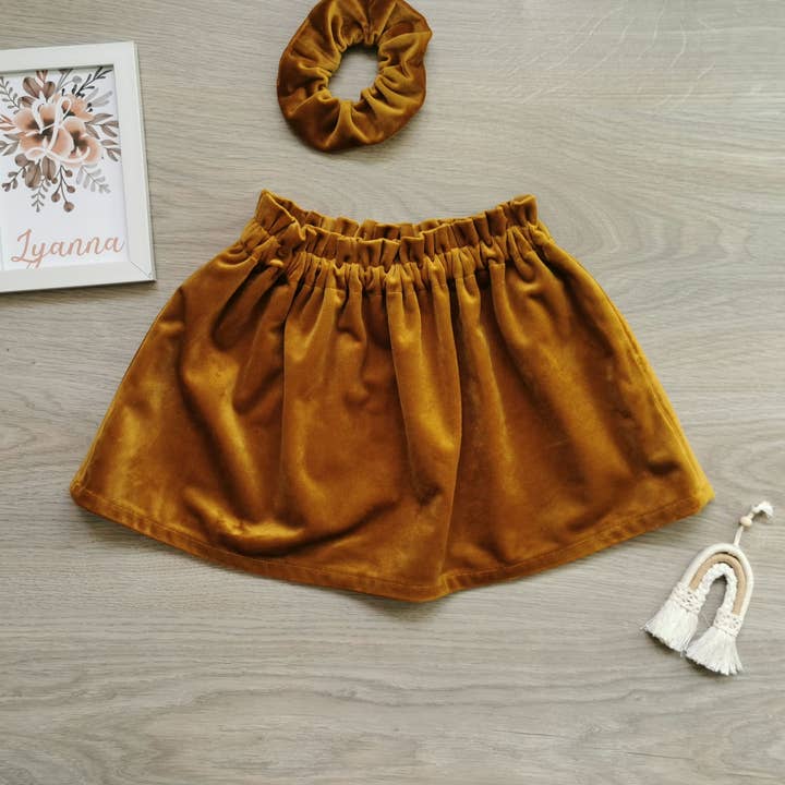 Emma mosterdfluwelen rok voor wholesale door Les p'tits Cez