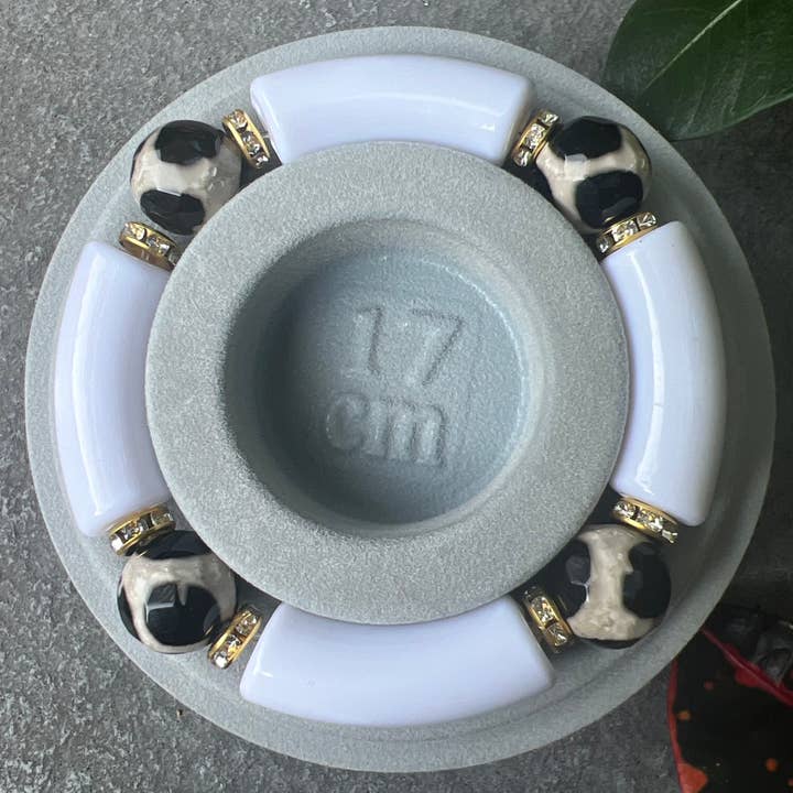 Bracciale rigido con pietre preziose per la vendita all'ingrosso da parte di Ritzy Roxx