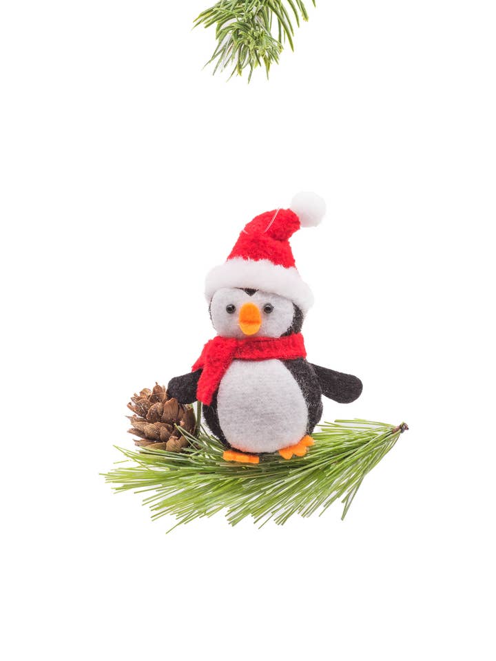 Wit/Rood Pinguïn Ornament op Dennentak voor wholesale door Starlight Collection