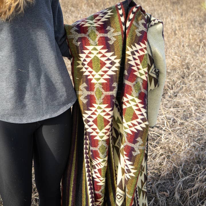 Alpaca Threadz - Wholesale Throw Blanket - Andean Alpaca Wool Blanket - Cactus Green