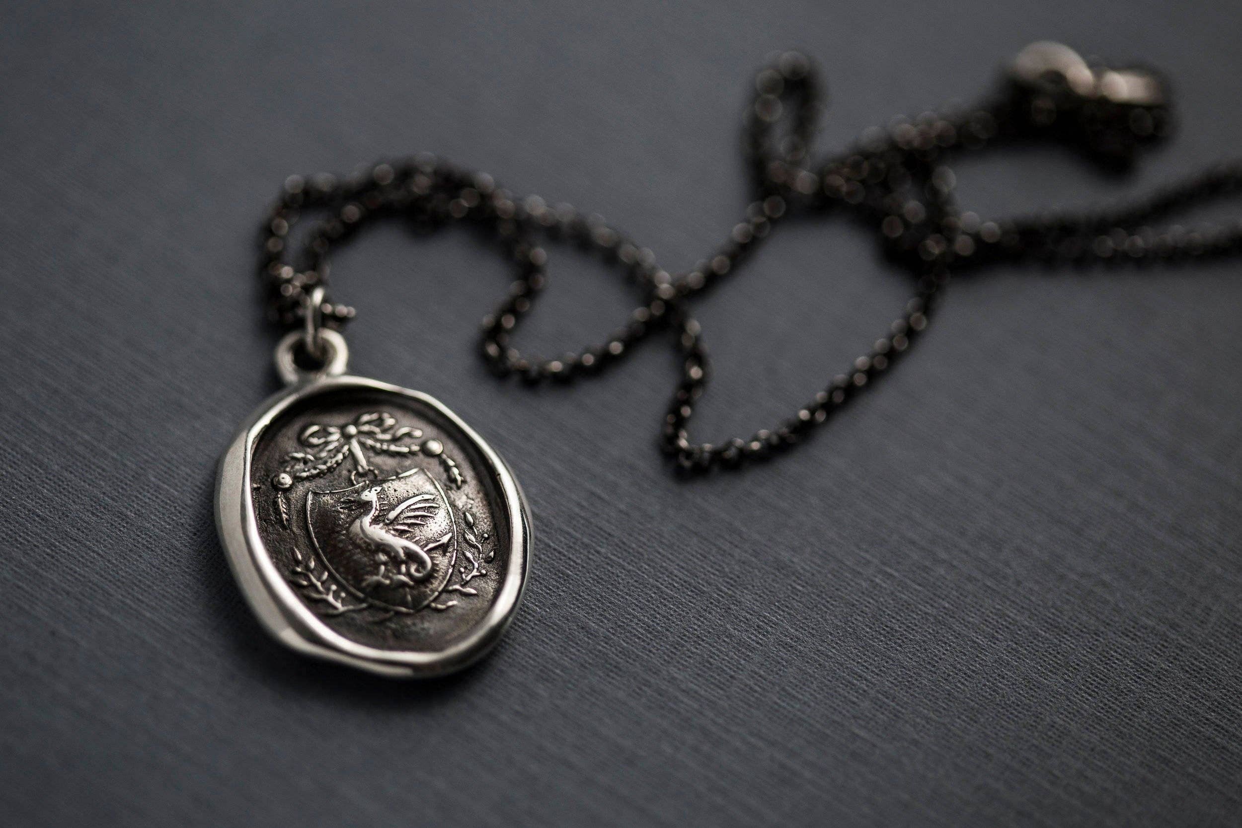 Plum and Posey – Colar pingente/pendente por atacado – Colar selo de cera Dragons Crest2