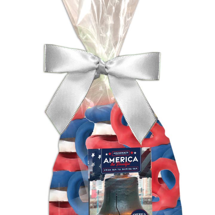 GIFT BAG WITH RED, WHITE & BLUE MINI PRETZELS for wholesale by AmuseMints