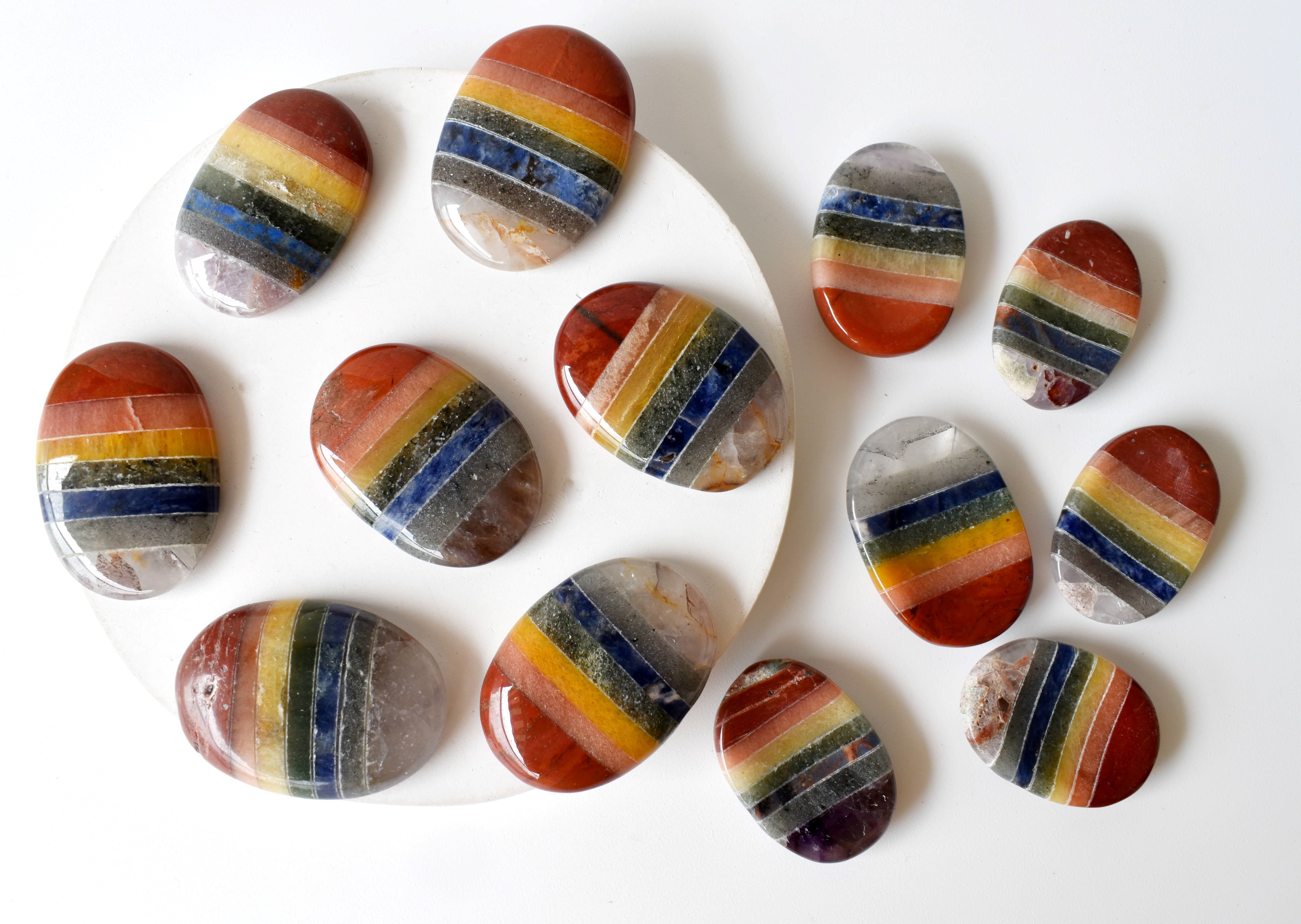 Soothing Crystals – Engroshandel Spirituelle sten og krystaller – Palmesten | Bundet Chakra | Tommelfingerkrystal | Lommesten9