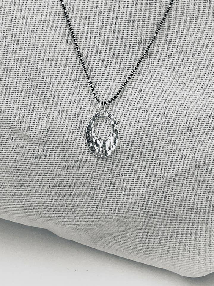 Collana Elisabetta per la vendita all'ingrosso da parte di Delicate Hardwear