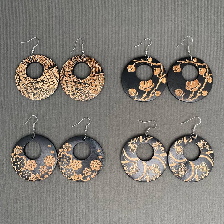 Mio Queena - Wholesale Dangle Earrings - Carving Pattern Wooden Round Dangle Earrings9