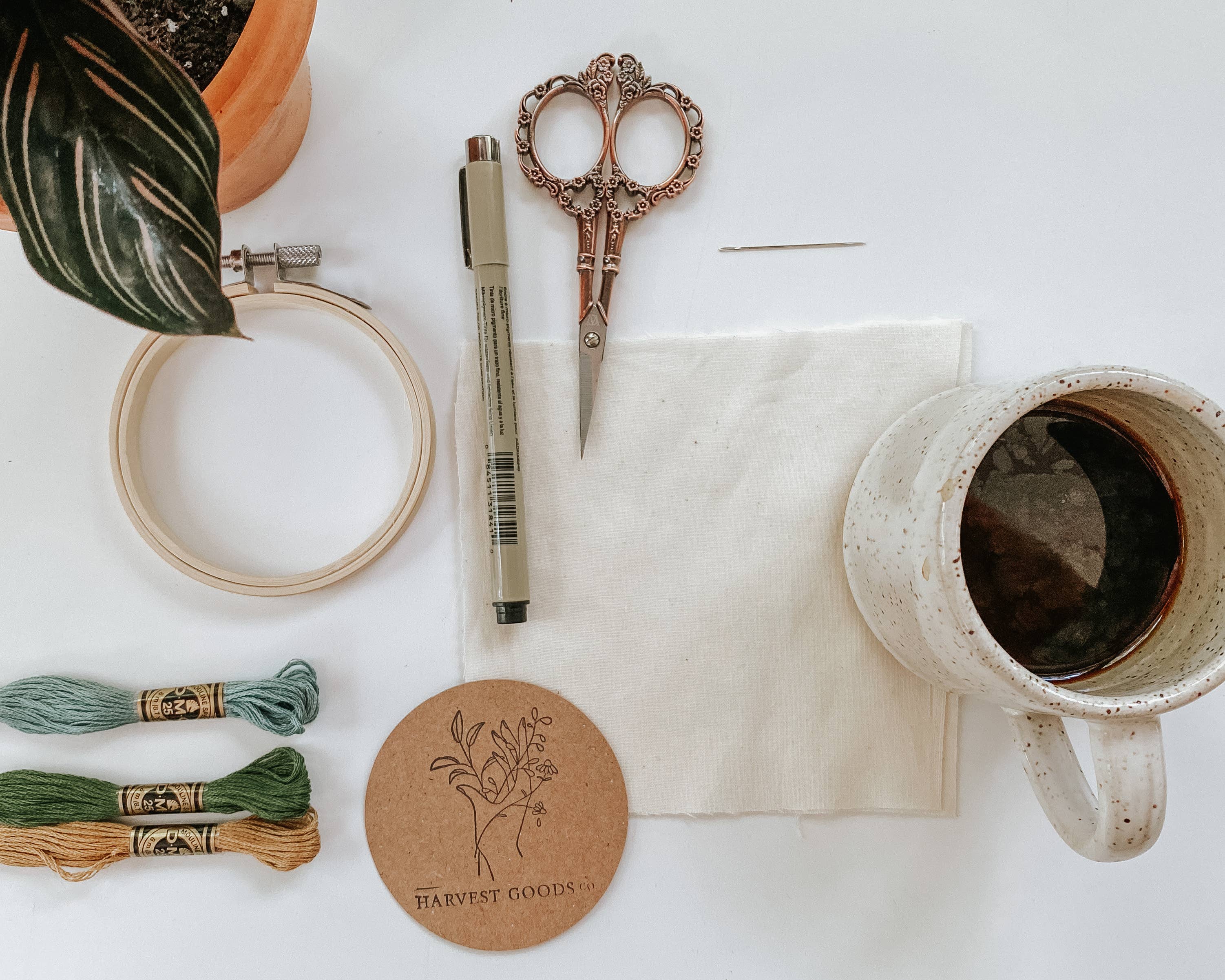 Harvest Goods Co. - Vente Accessoire de broderie/point de croix - Kit de broderie Genévrier2