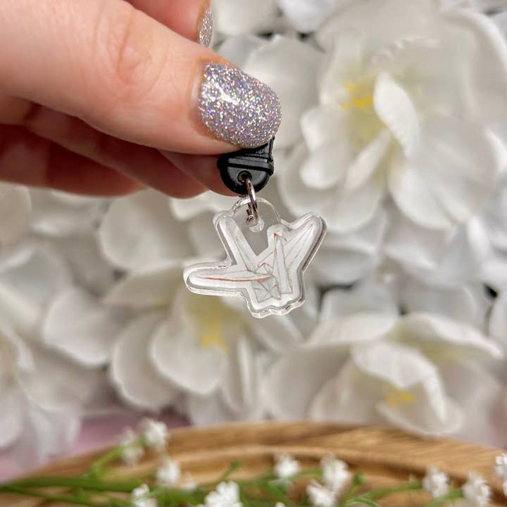 Awfullynerdy.co - Wholesale Charm/Dangle Bracelet - Manacled Paper Crane USB-C Dust Plug