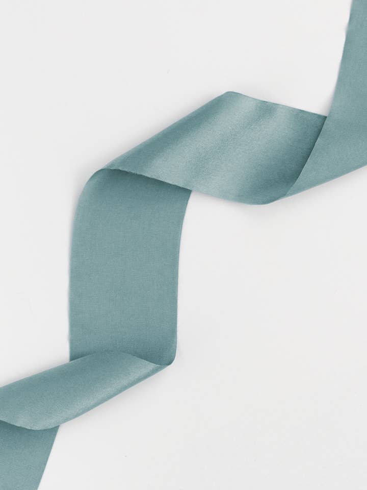 Bobines de ruban de soie - Lac pour la vente par Shine Wedding Invitations