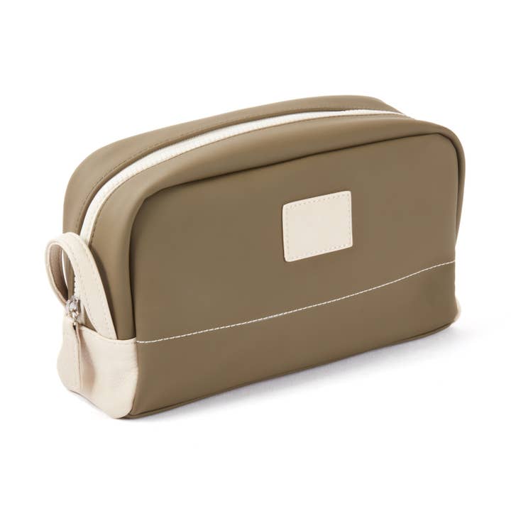 BeyBerk International - Wholesale Toiletry Bag - Unisex - Glasgow Toiletry Bag6