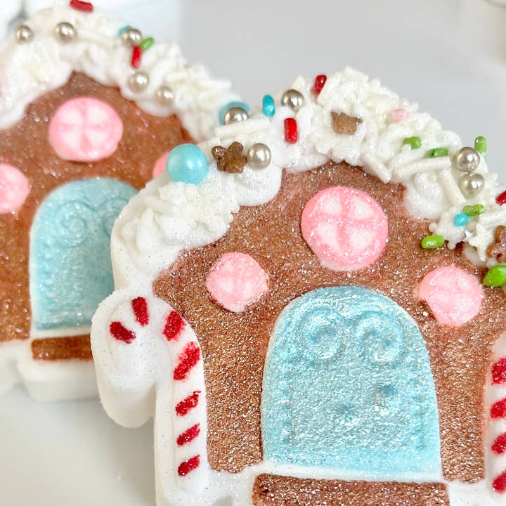 The Burlap Barn Company - Wholesale Bath Bomb/Fizz - Gingerbread House Bath Bomb