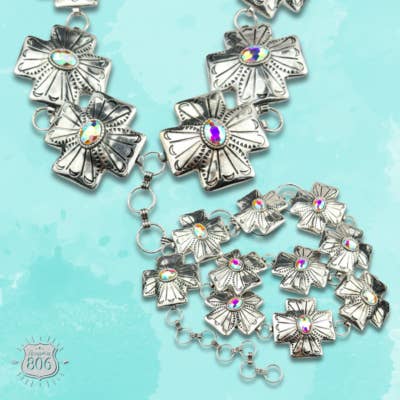 Ceinture à conchos carrés occidentaux reliés avec strass ovales pour la vente par Pink Panache Brands