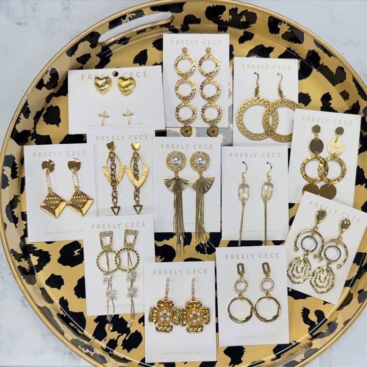 Boucles d'oreilles en or pour tous les jours pour la vente par Freely Cece LLC