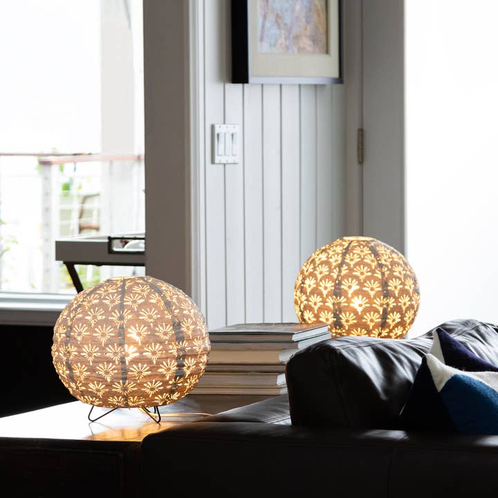 Allsop Home & Garden - Wholesale Accent/Desk Lamp - Stella Solace Indoor Table Lamp - 12" Globe Deco1