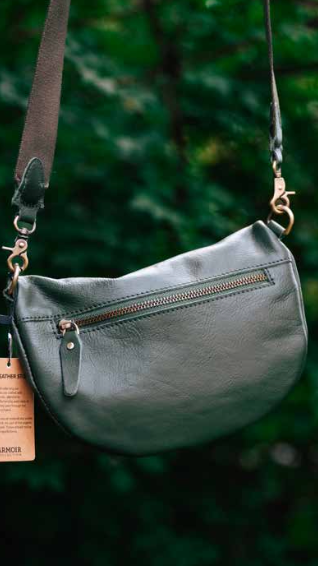 Armoir fashion - Wholesale Crossbody Bag - Women's - Heidi Crossbody - Made in Canada 7